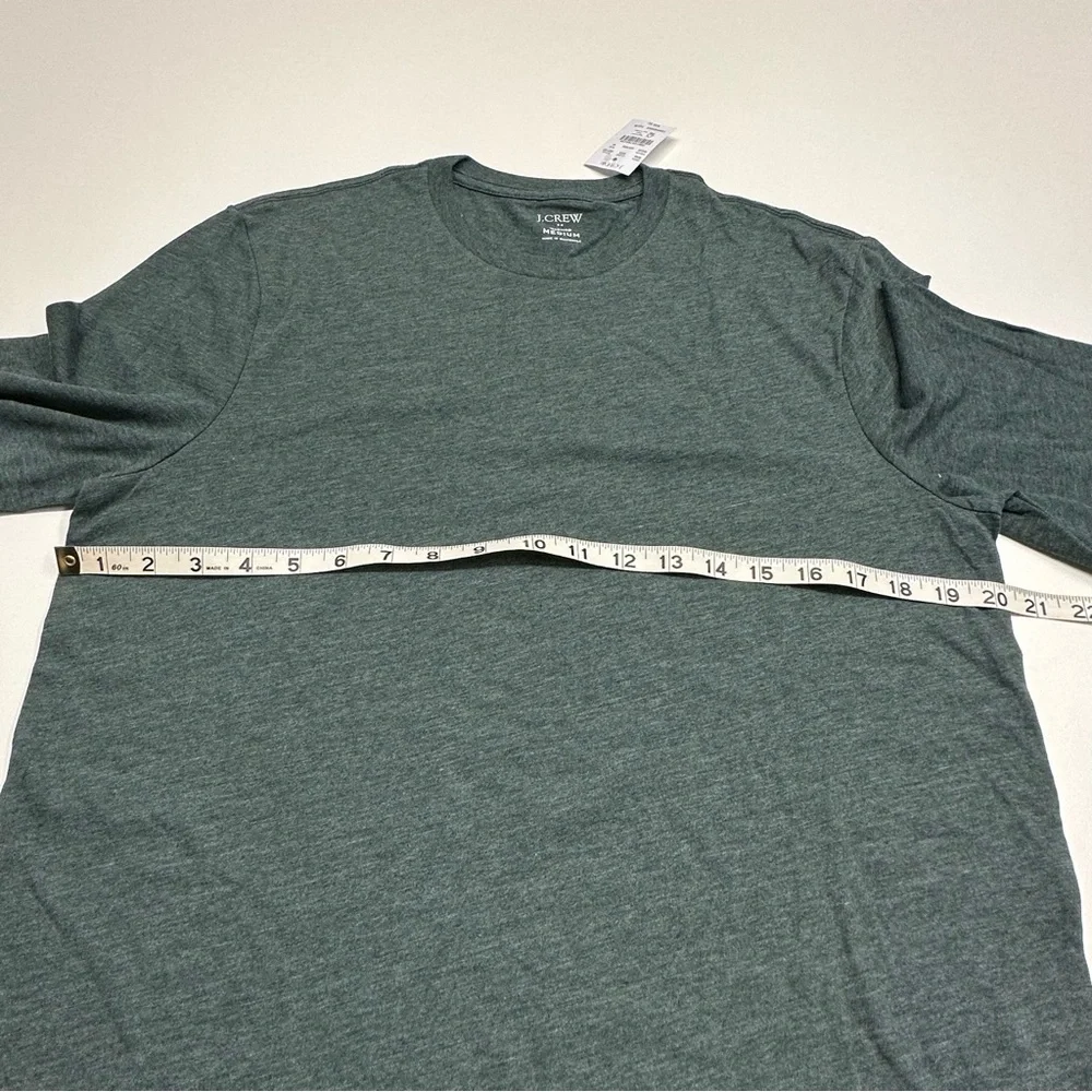 J.Crew Men’s Re-Imagined Washed Long Sleeve Crewneck Tee Heather Gray Green